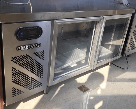 Bàn mát cánh kính Berjaya B2D/C6/7-SM - Ảnh 2