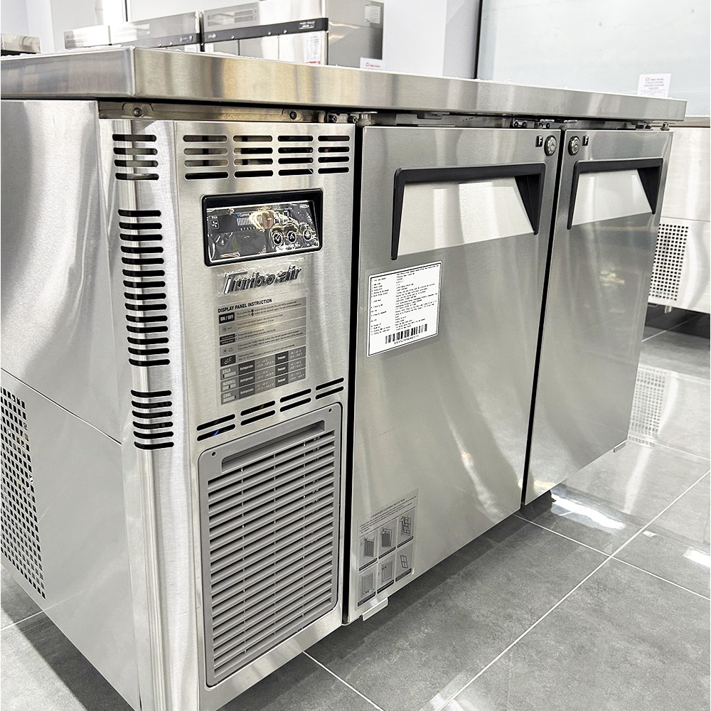 Bàn đông 2 cánh inox Turbo Air KUF12-2 (1m2) - Ảnh 3