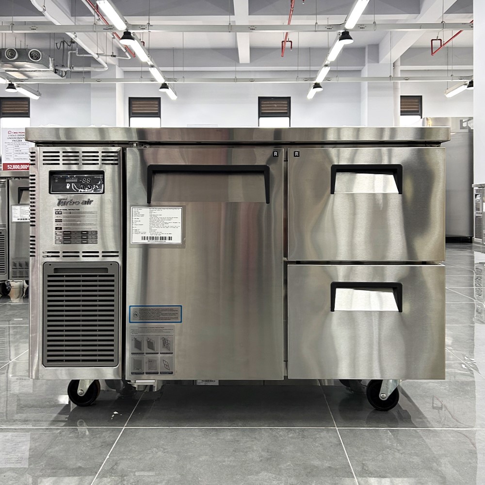 Bàn mát 1 cửa 2 ngăn kéo Turbo Air KUR12-2D-2 - Ảnh 2