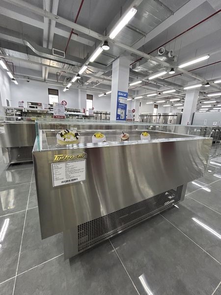 Tủ trưng bày bánh sandwich Turbo Air TOS-1500P - Ảnh 3