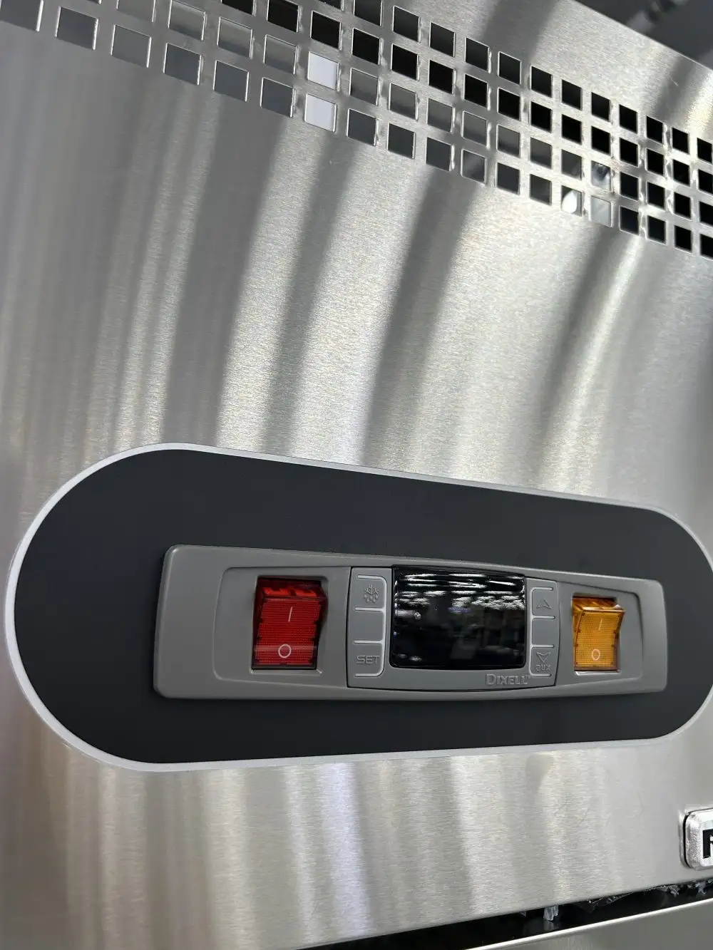 Tủ Đông Đứng 4 Cánh Primo 0300601161 - Ảnh 3